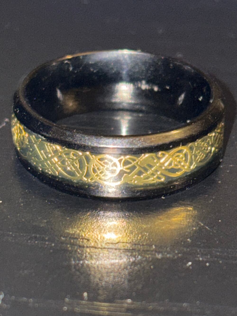 Unisex Celtic Knot Wedding Band Ring Size 10 Black Gold Tone